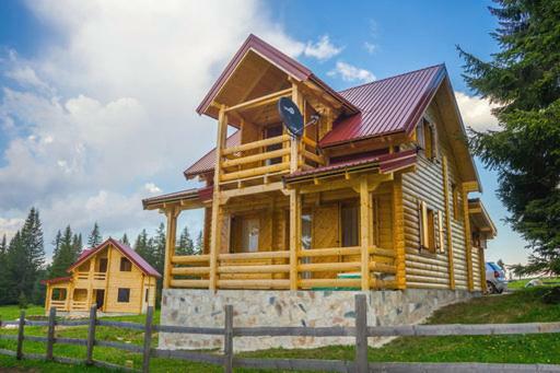 Guest House Mickovic Zabljak  Ngoại thất bức ảnh