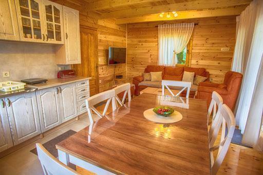 Guest House Mickovic Zabljak  Ngoại thất bức ảnh