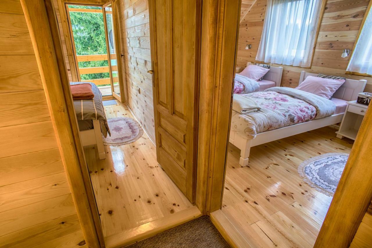 Guest House Mickovic Zabljak  Ngoại thất bức ảnh