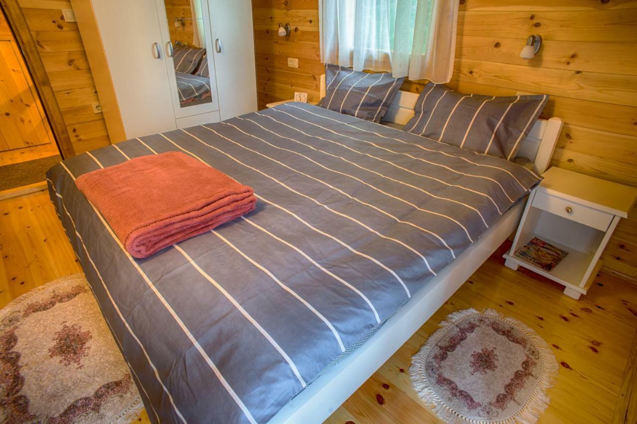 Guest House Mickovic Zabljak  Ngoại thất bức ảnh